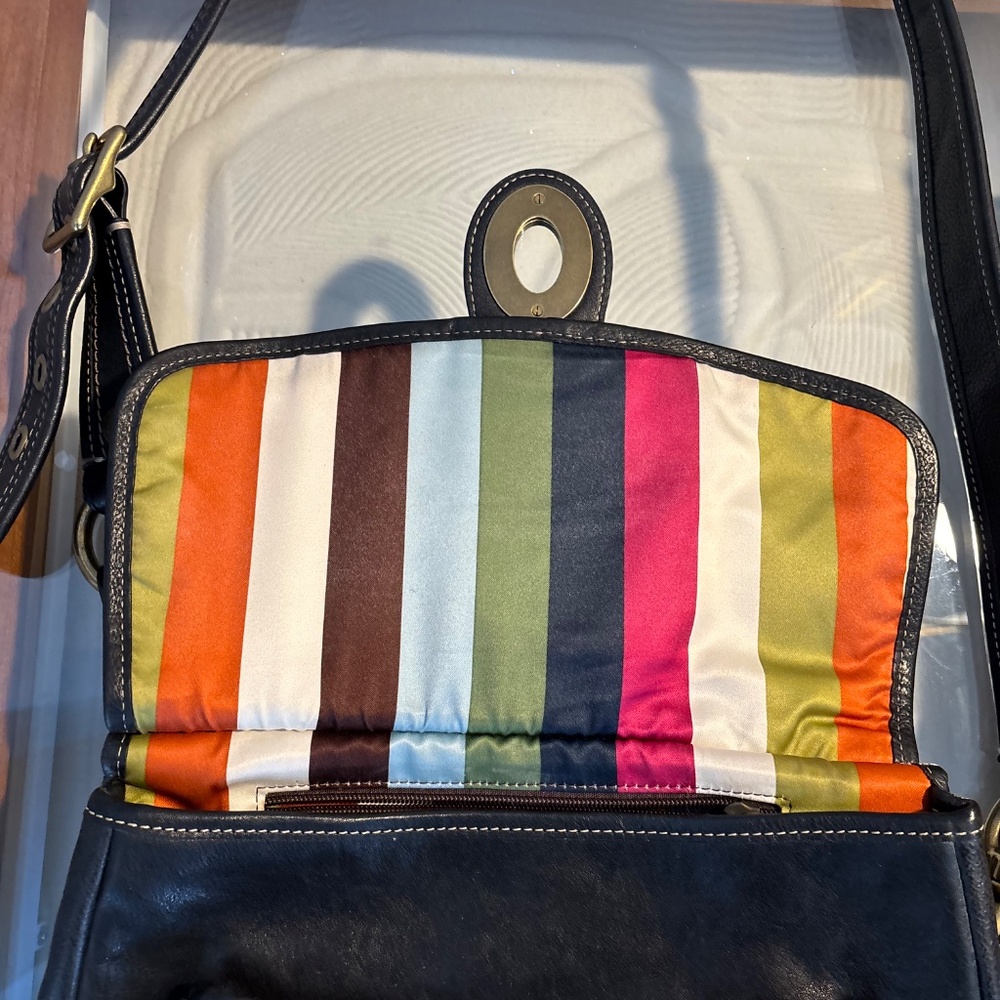 Vintage Coach Legacy Hippie Shoulder Bag Style 10325 – Black Leather with Brass - Picture 6 of 17